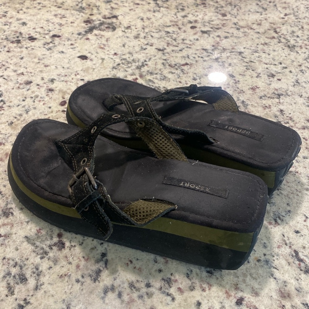 Y2K Chunky Report Black and Green Sandals - Picture 2 of 4